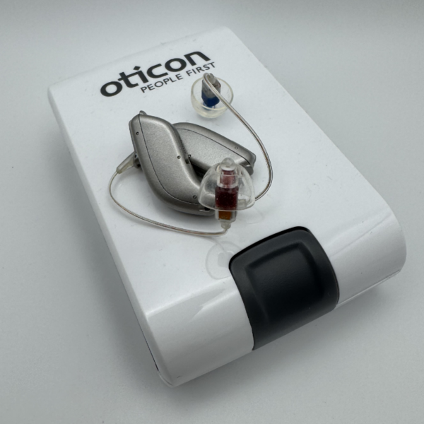 583/584 Oticon OPN 1 Hearing Aids