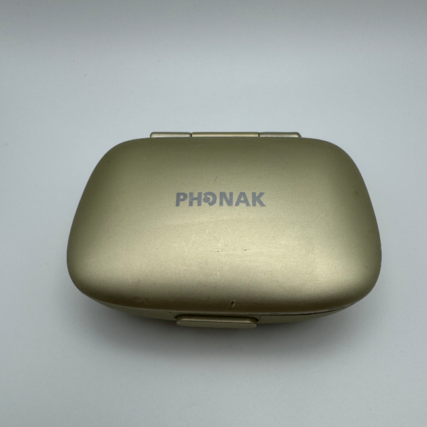 617 Phonak V70 1